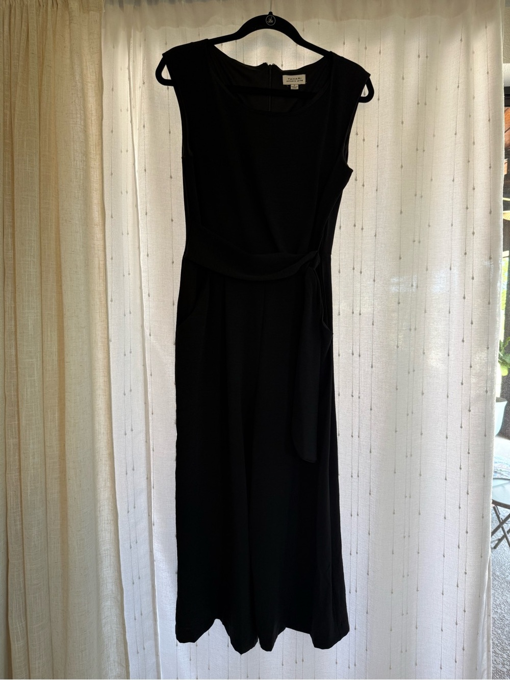 ✨Tahari Black Sleeveless Wide-Leg Jumpsuit✨